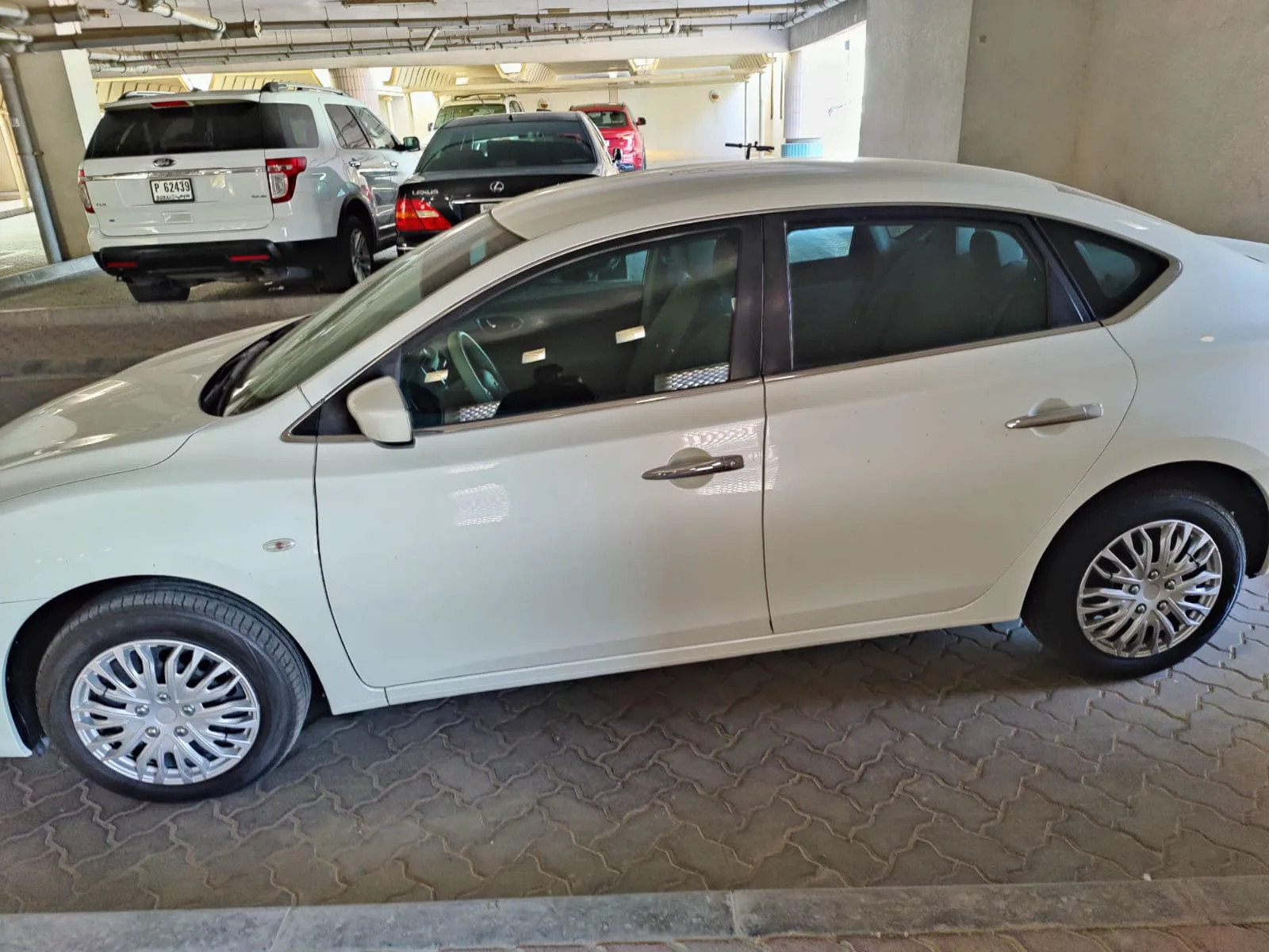 Nissan Nissan centra 2016 - right-side photo 1