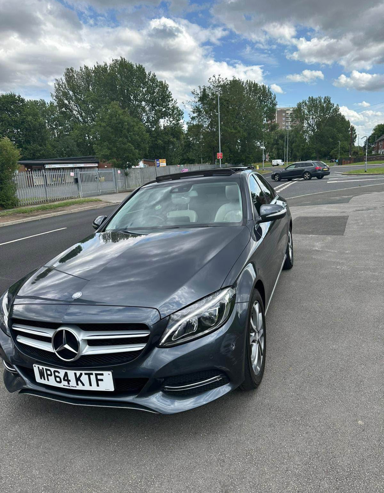 MERCEDES-BENZ C 2015 - front-right photo 2