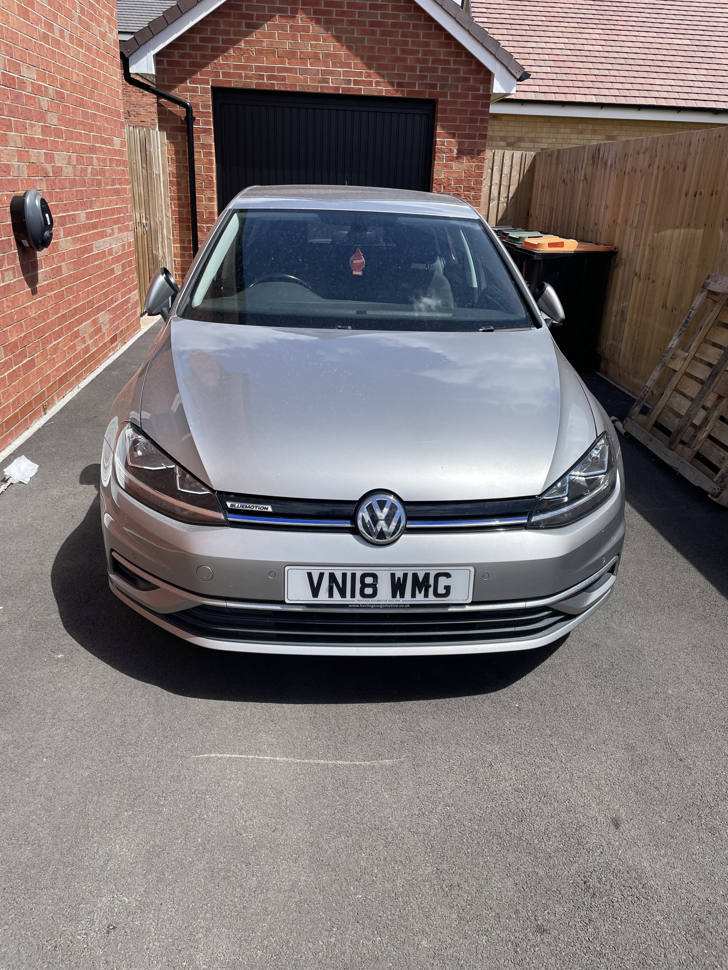 VOLKSWAGEN GOLF 2018 - front-right photo 1