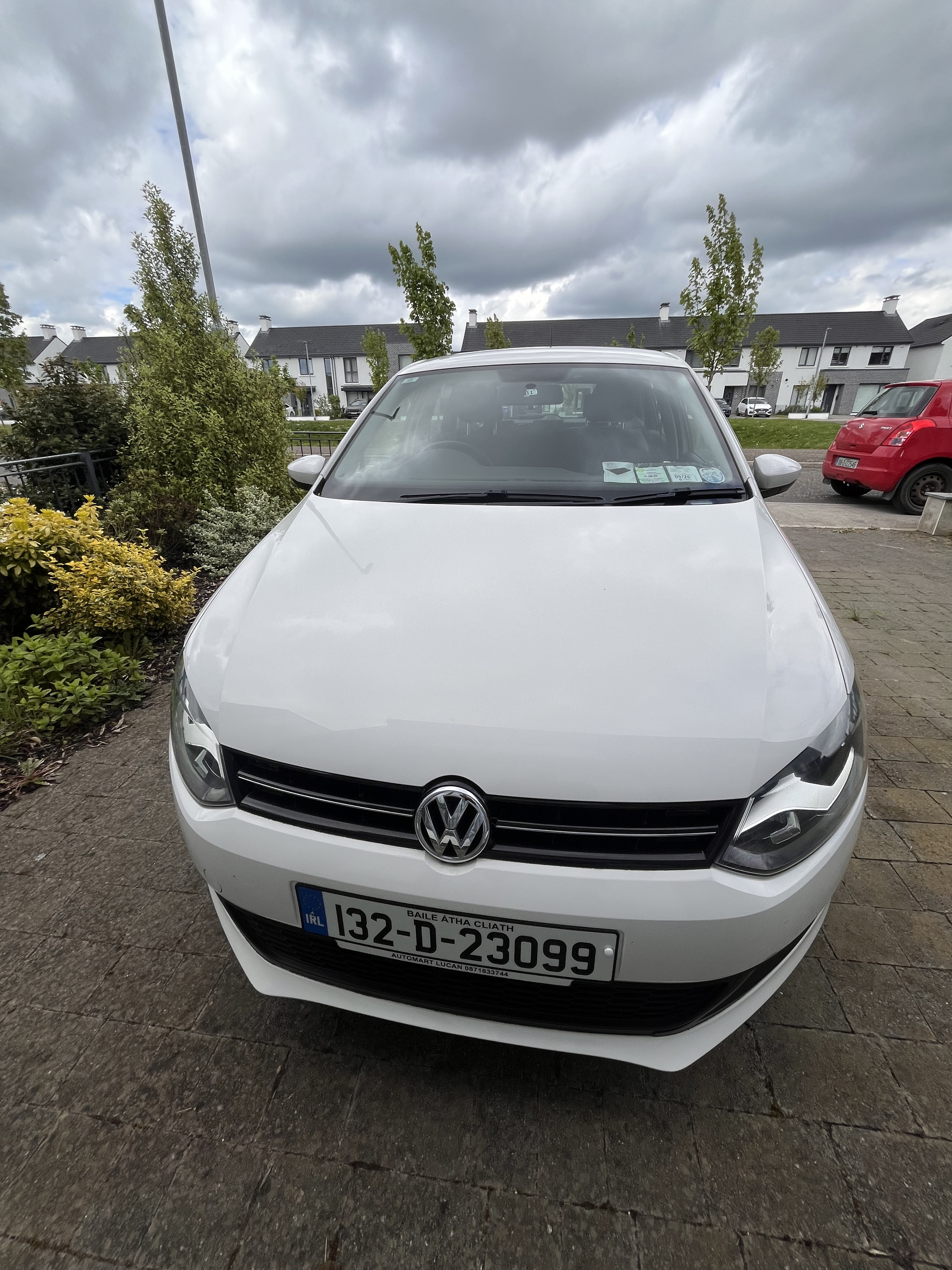 Volkswagen Polo 2013 - front-right photo 2