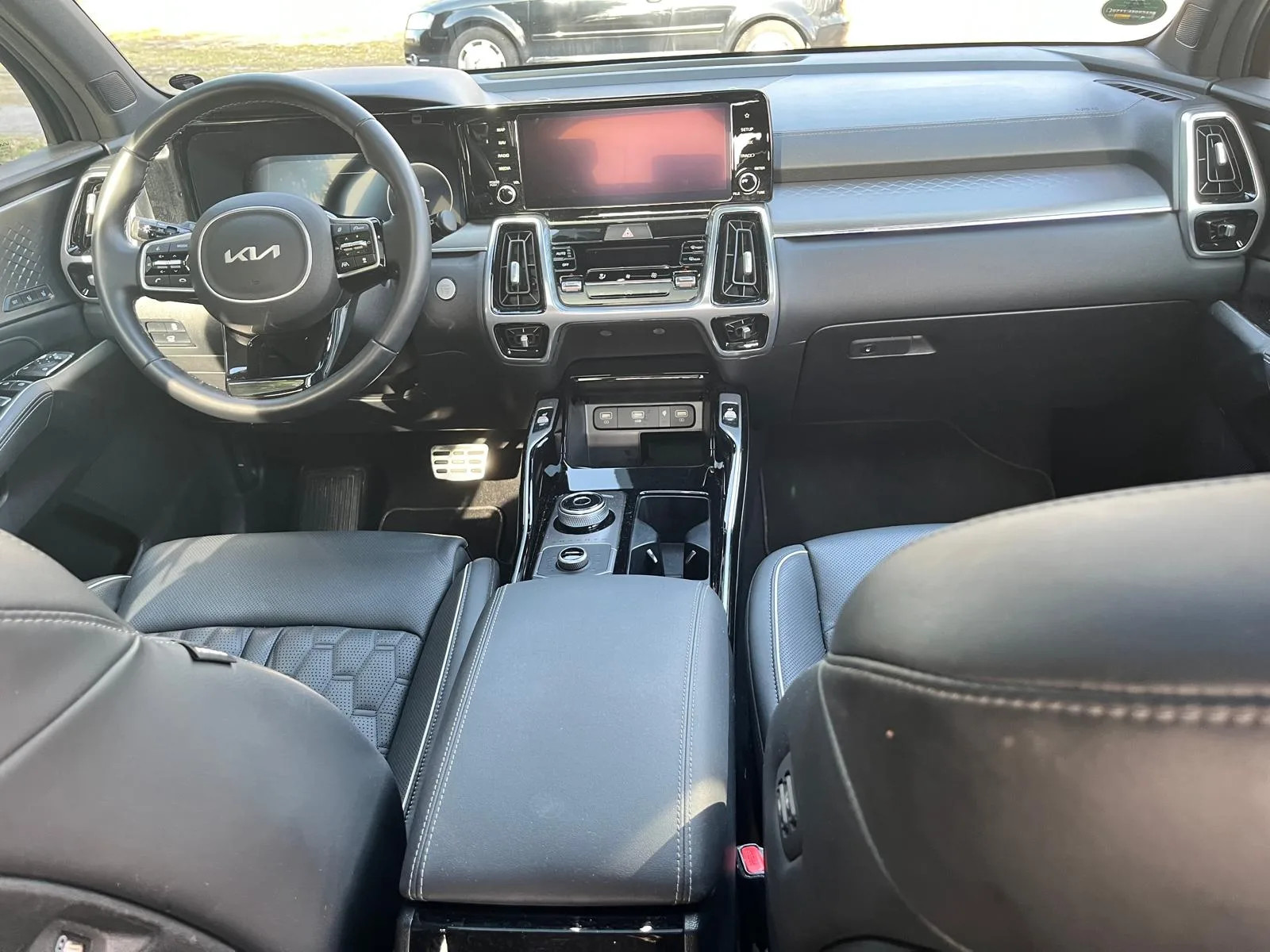 Kia Sorento 2023 - dashboard photo 5