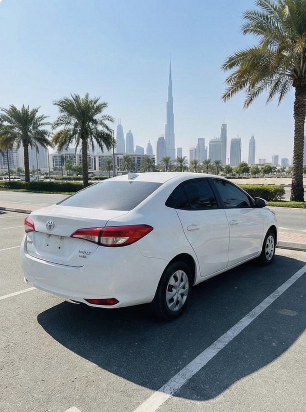 Toyota Yaris 2020 - rear-right photo 3