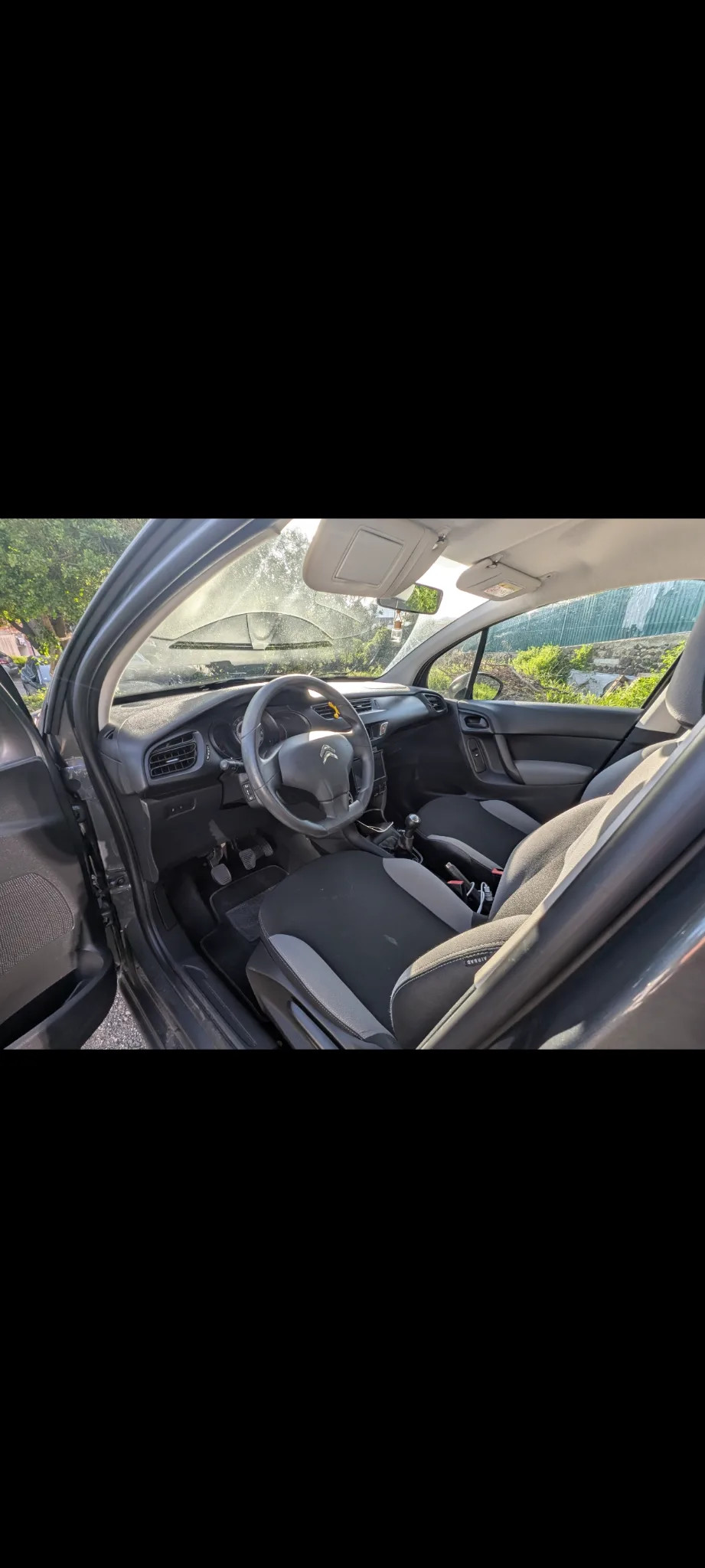 Citroën C3 2015 - driver-seat photo 3
