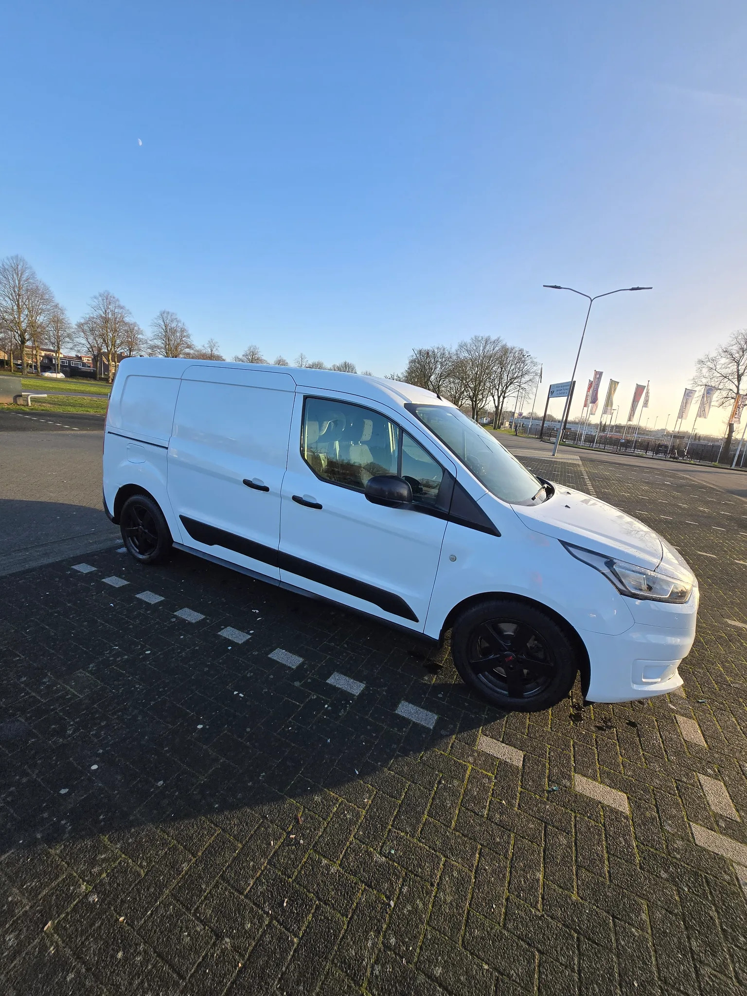 Ford Transit Connect 2020 - front-left photo 3