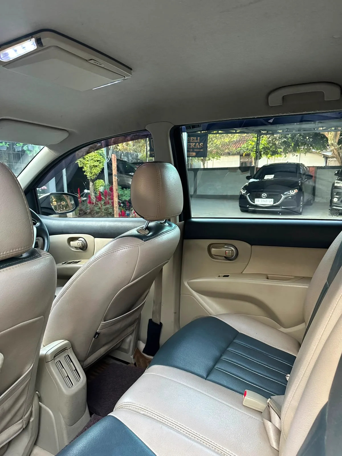 Nissan Grand Livina SV 1.5 2015 - rear-seats photo 4