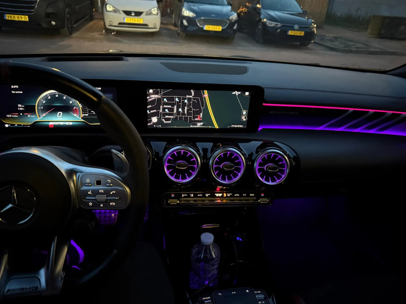 Mercedes-Benz CLA 2021 - driver-seat photo 4