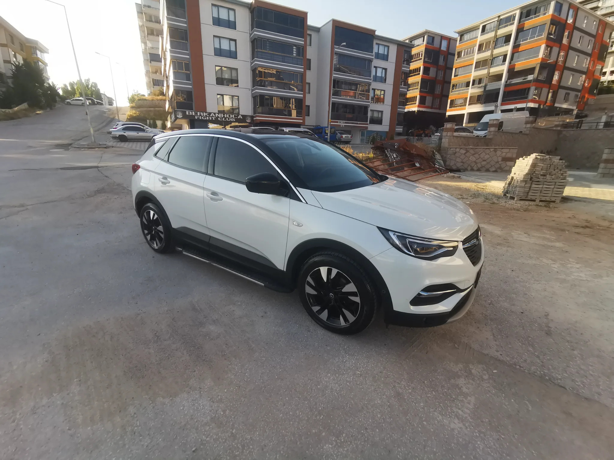 Opel Grandland 2020 - front-left photo 1