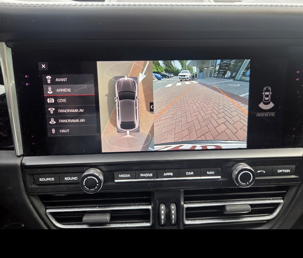 Porsche Macan 2020 - dashboard photo 5
