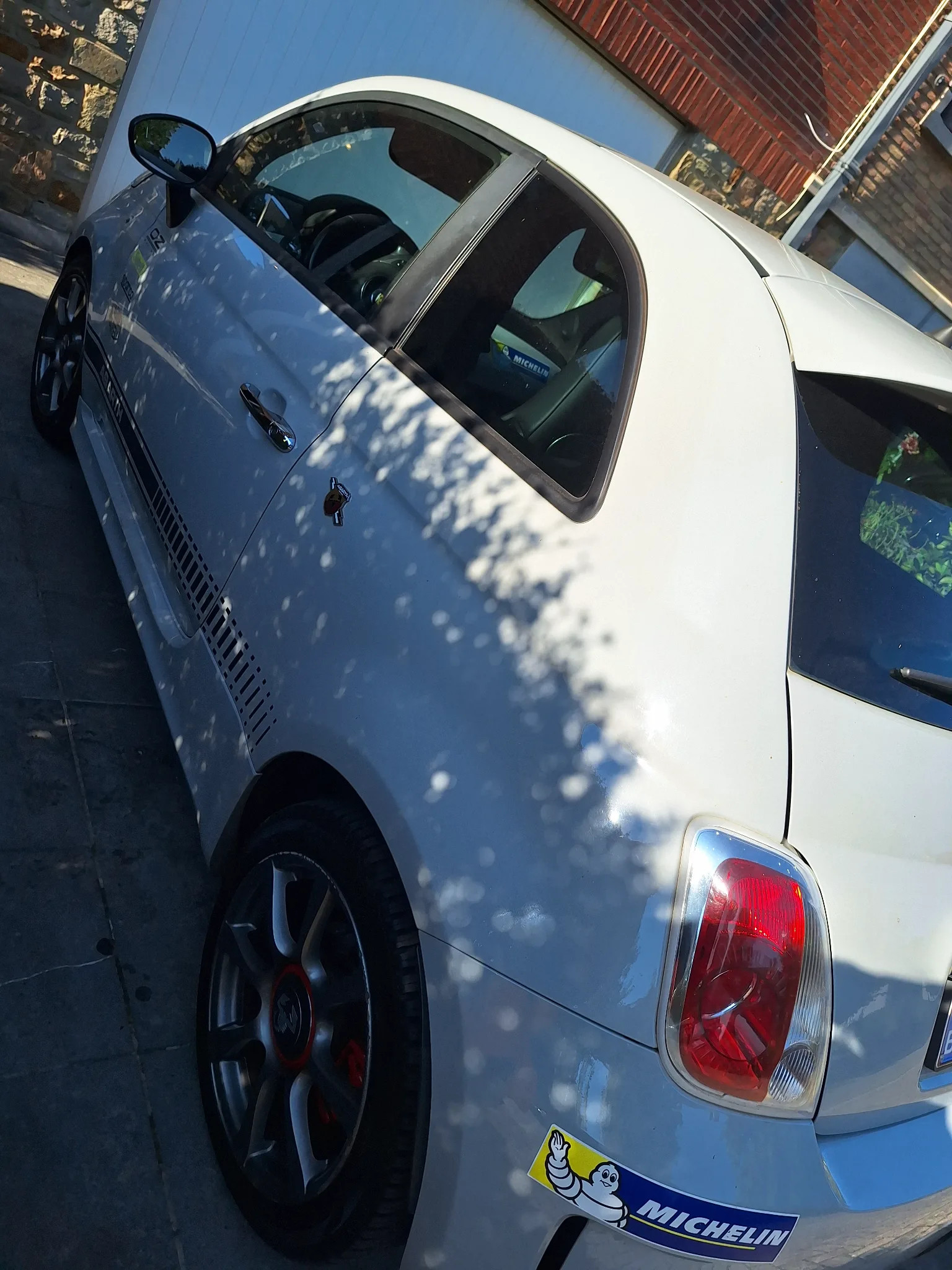 Abarth 500 2010 - left-side photo 1