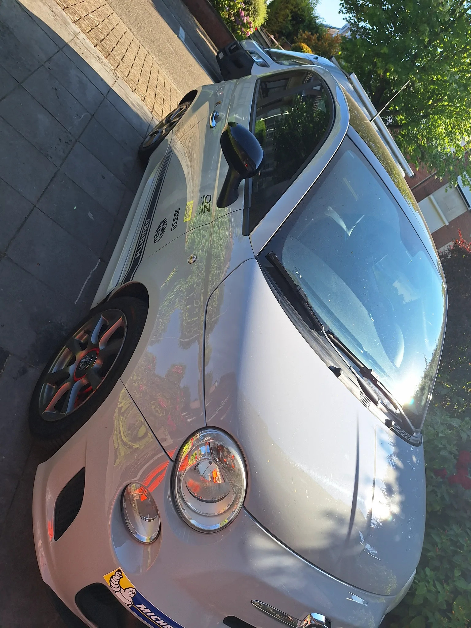 Abarth 500 2010 - front-right photo 5