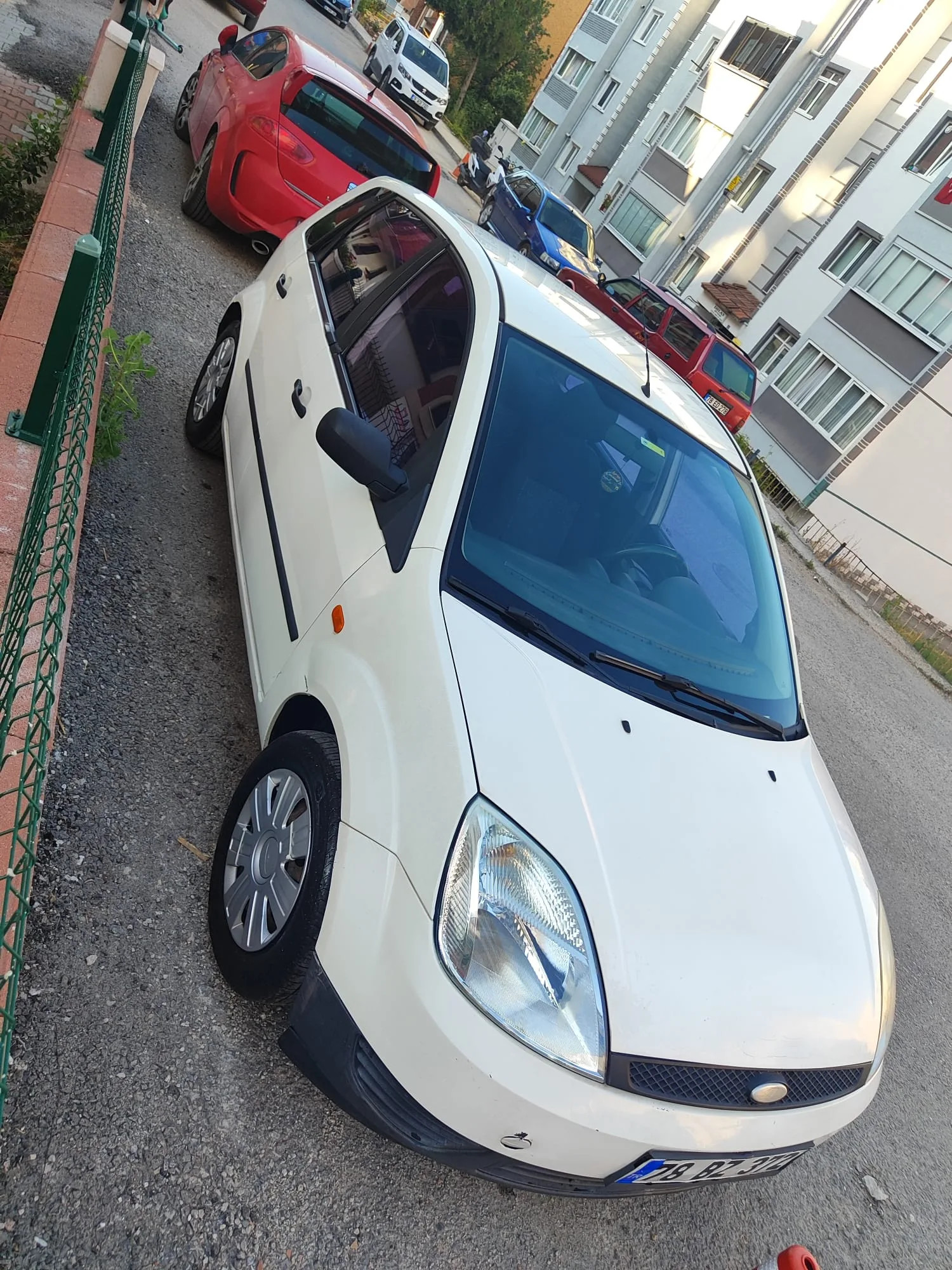 Ford Fiesta 2005 - front-left photo 1