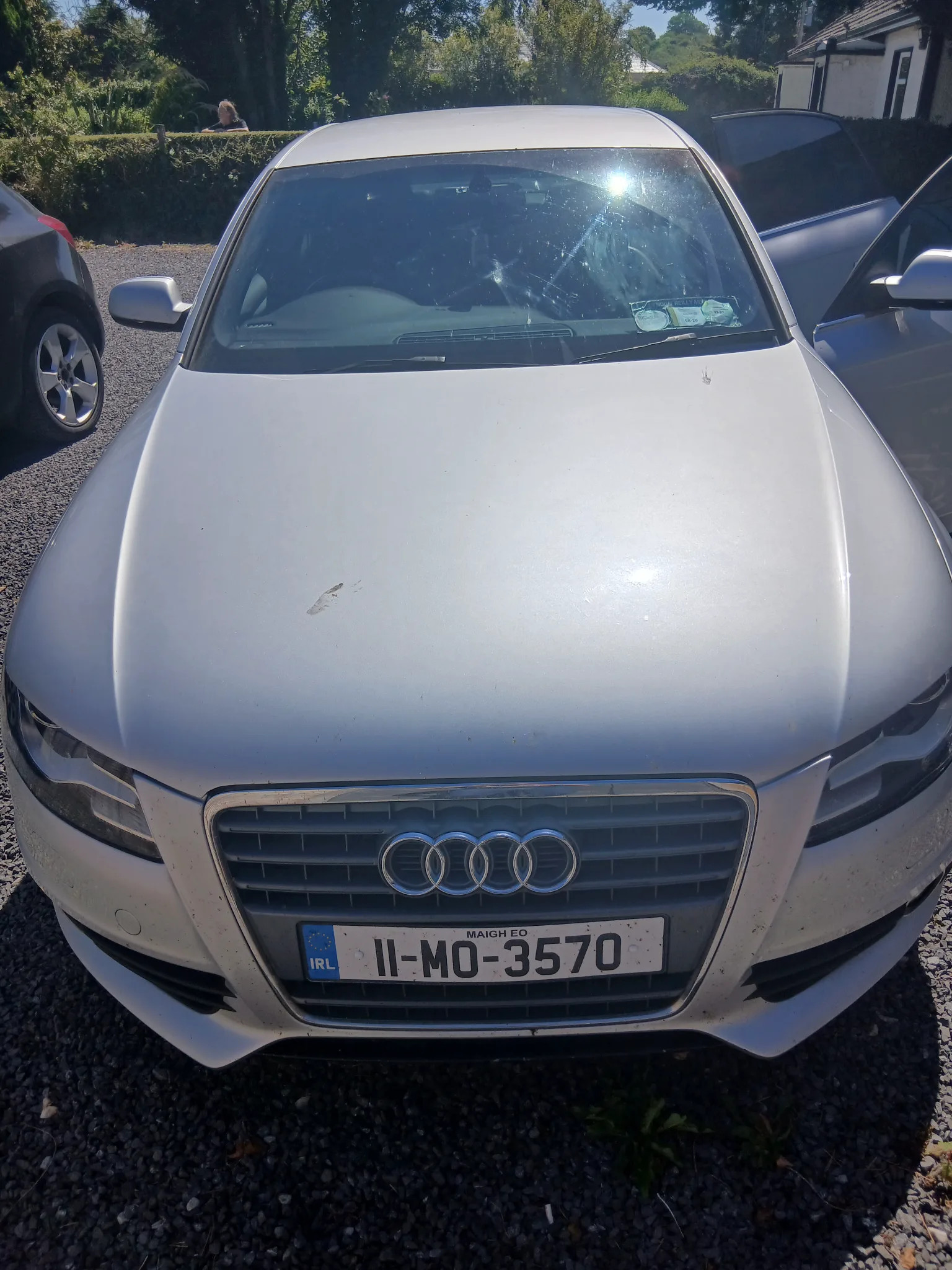 Audi A4 2011 - front-left photo 1