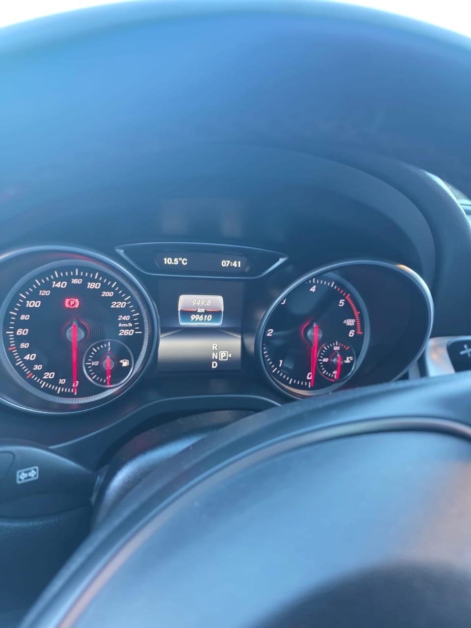 Mercedes-Benz CLA 2018 - dashboard photo 4