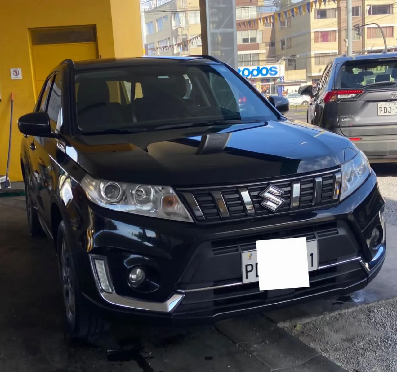Suzuki Vitara 2022 - front-left photo 1