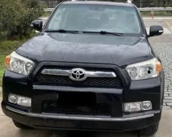 Toyota 4Runner 2011 - front photo 2