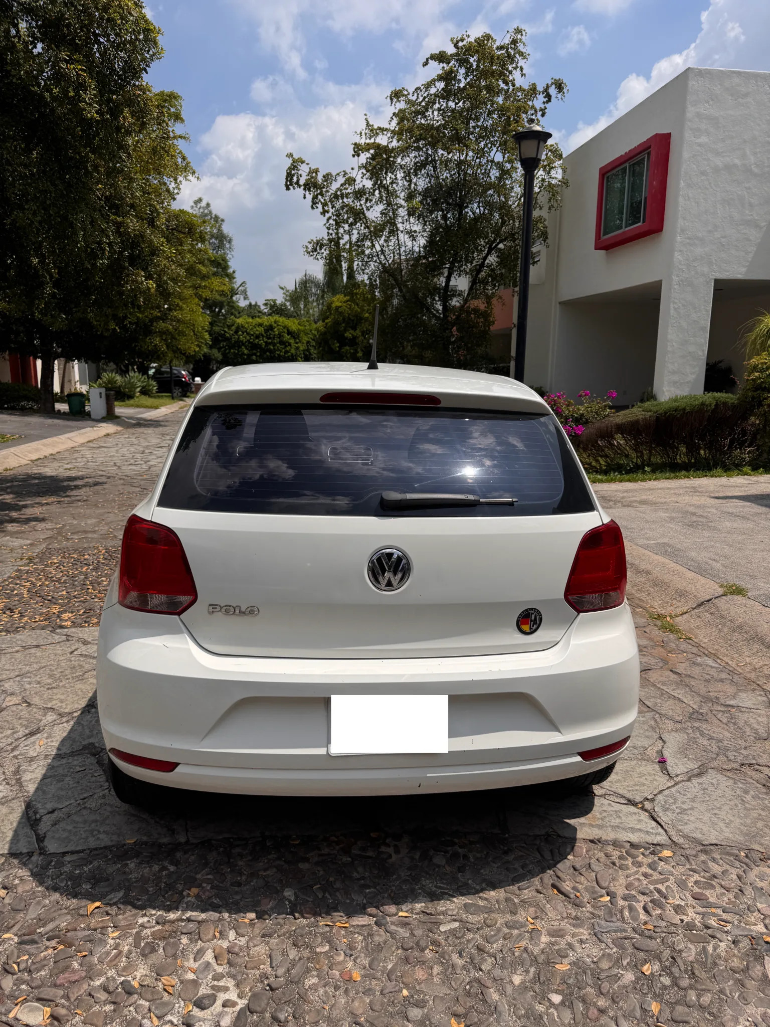 Volkswagen Polo 2018 - rear-right photo 4