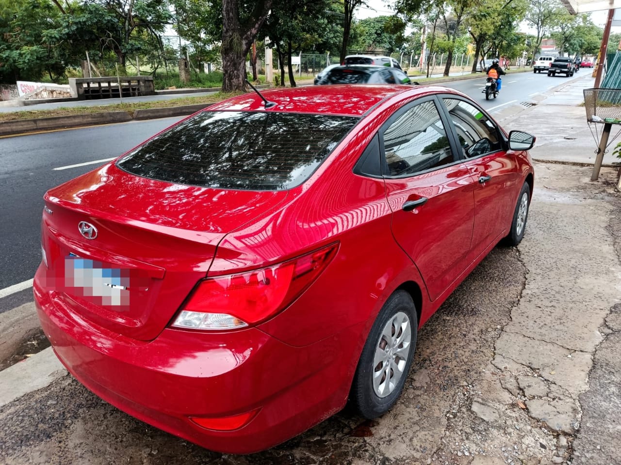 Hyundai Accent 2019 - rear-right photo 3