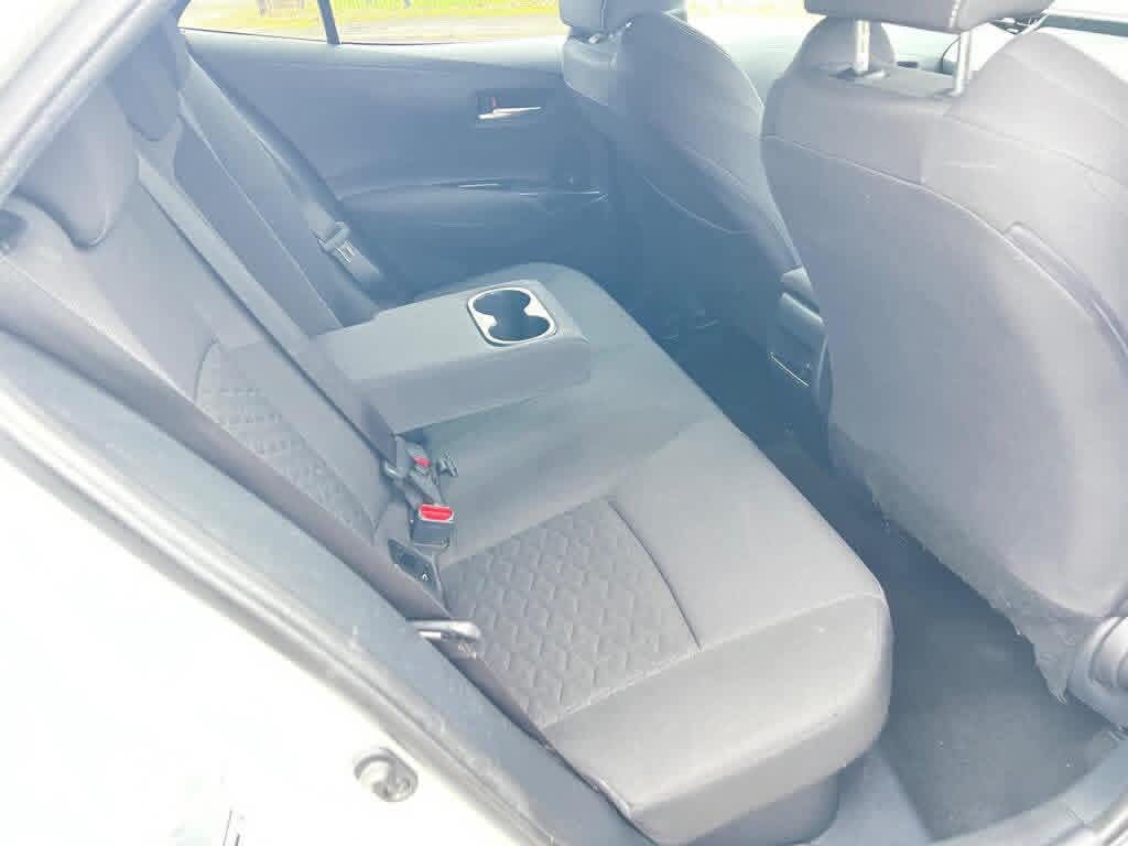 TOYOTA COROLLA 2019 - rear-seats photo 4