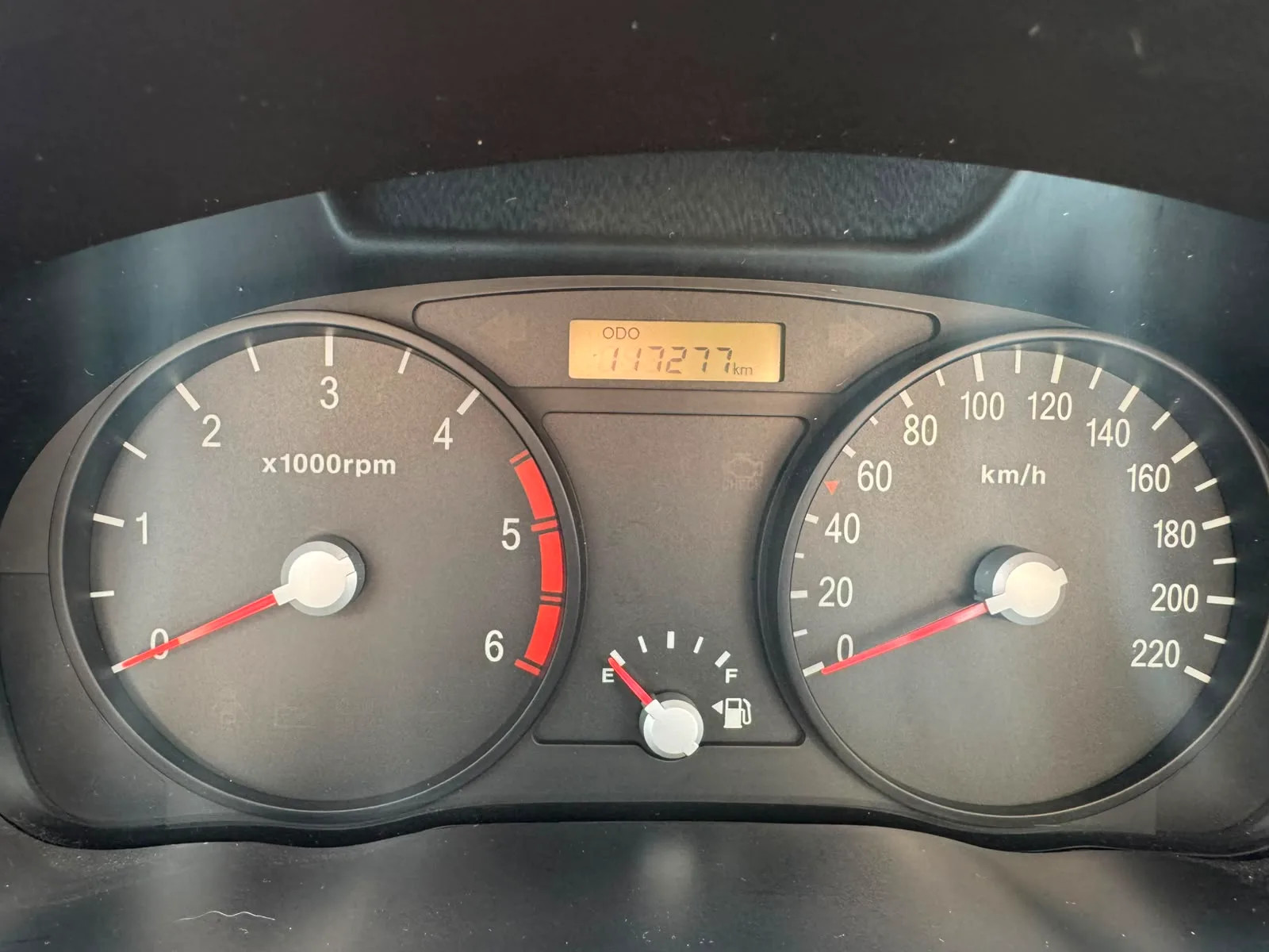 Kia Rio 2007 - dashboard photo 5