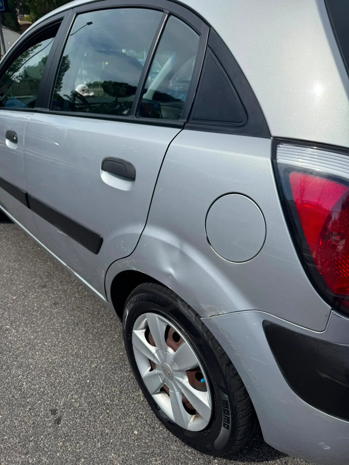 Kia Rio 2007 - left-side photo 1