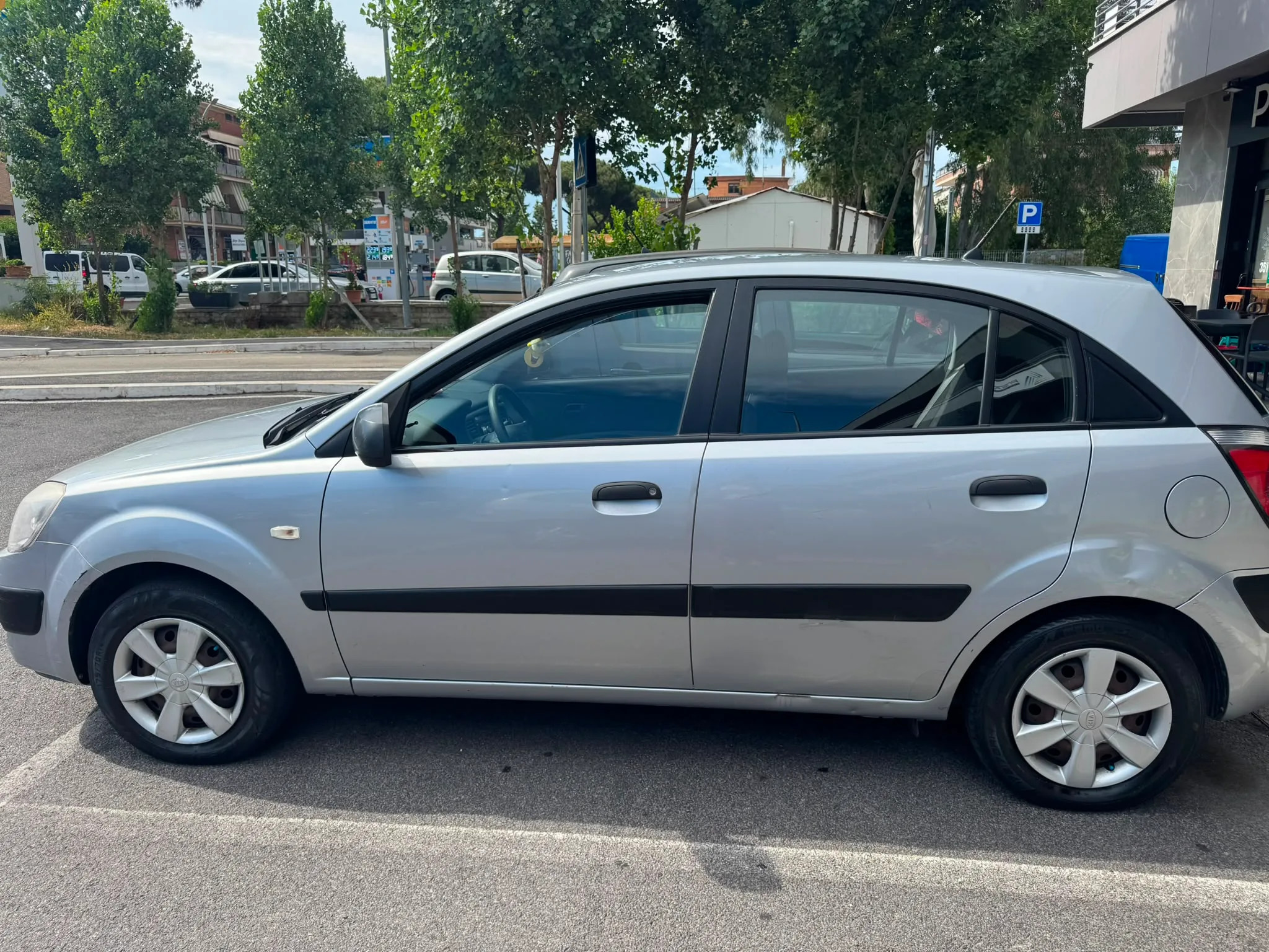 Kia Rio 2007 - left-side photo 2