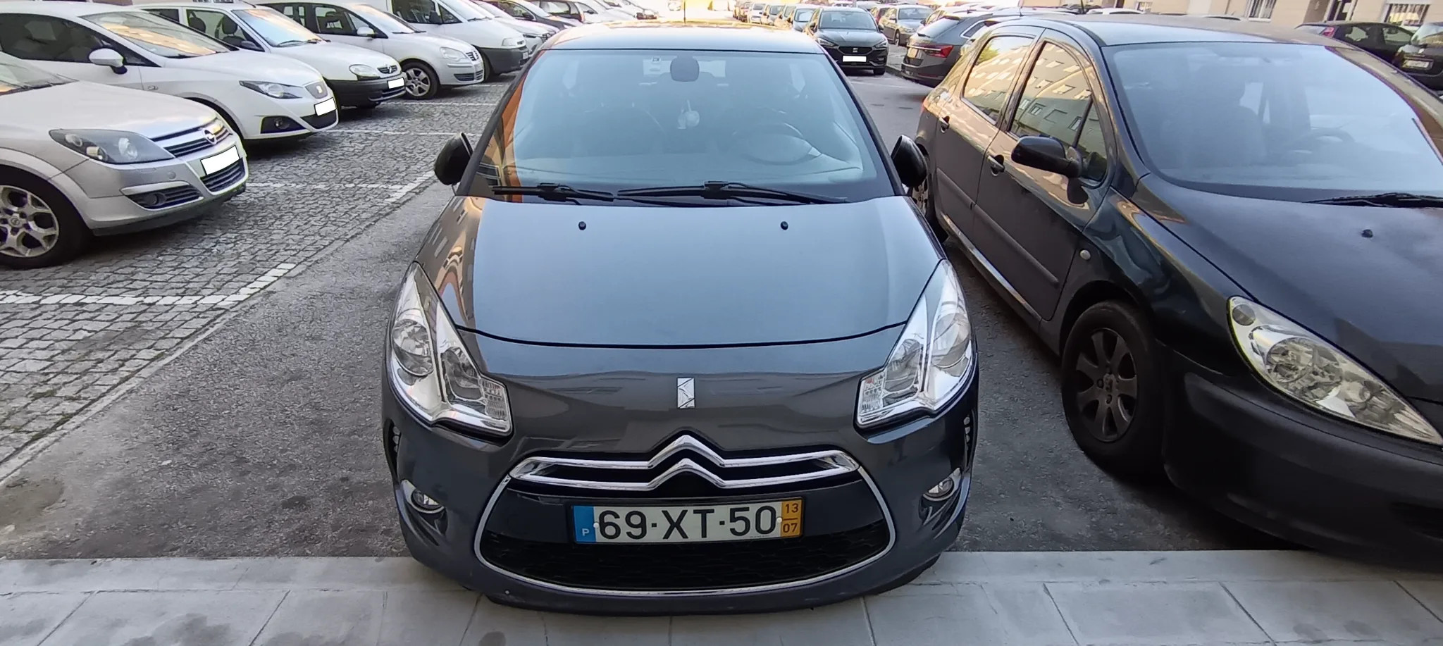 Citroën DS3 2013 - front-left photo 1