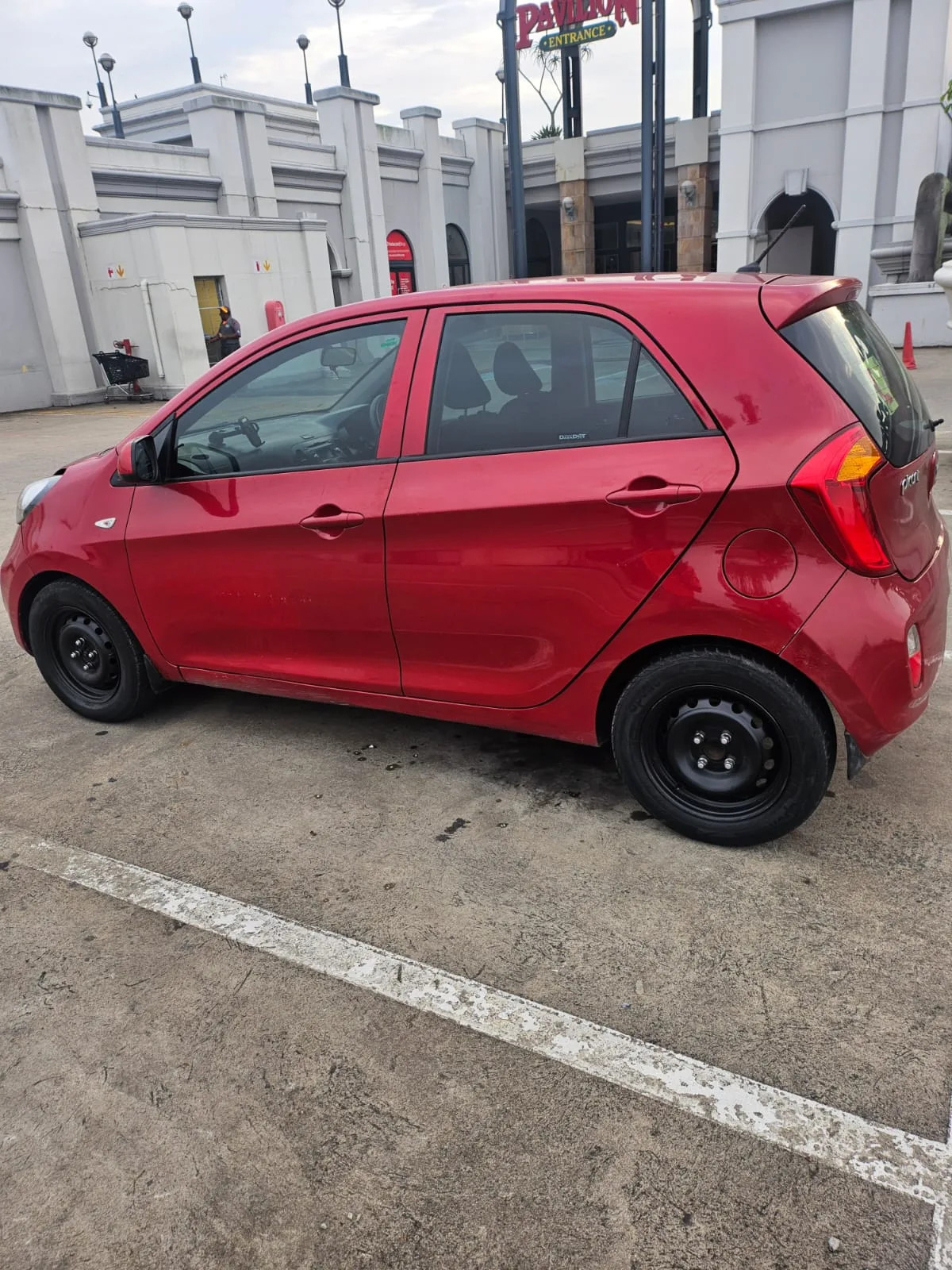 Kia Picanto 2015 - left-side photo 1