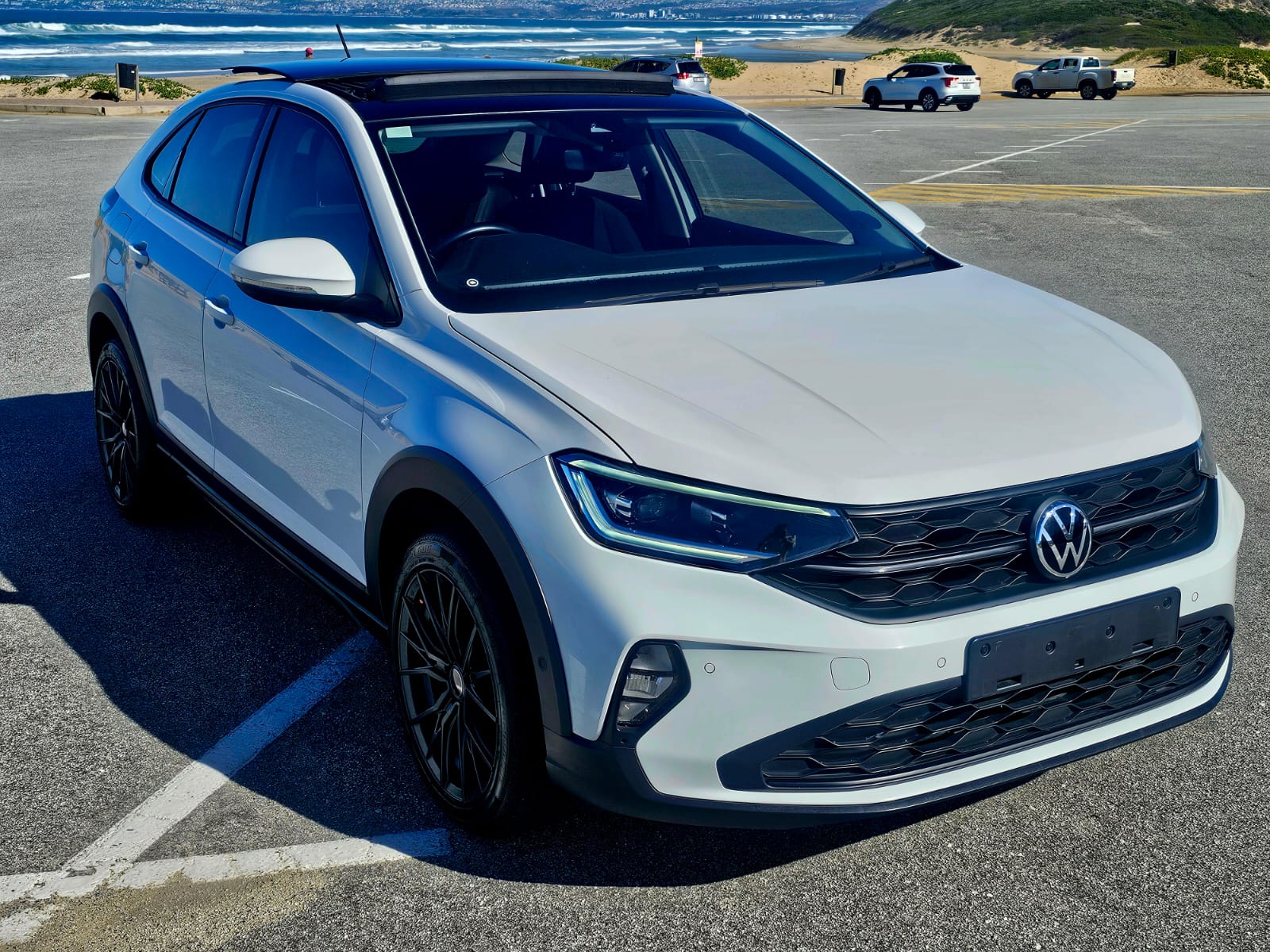 Volkswagen Taigo 2022 - front-left photo 1