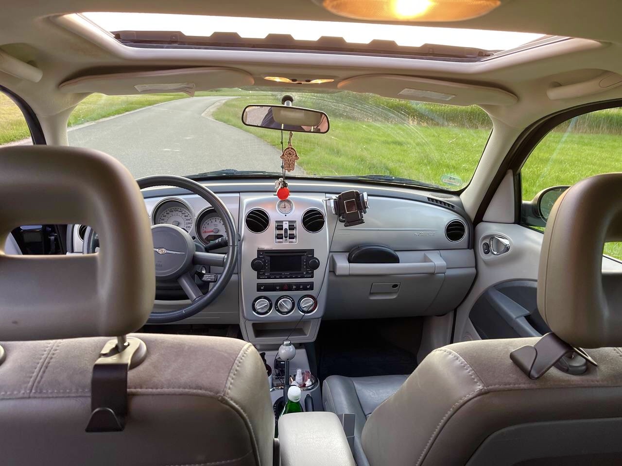 Chrysler PT Cruiser 2006 - dashboard photo 5