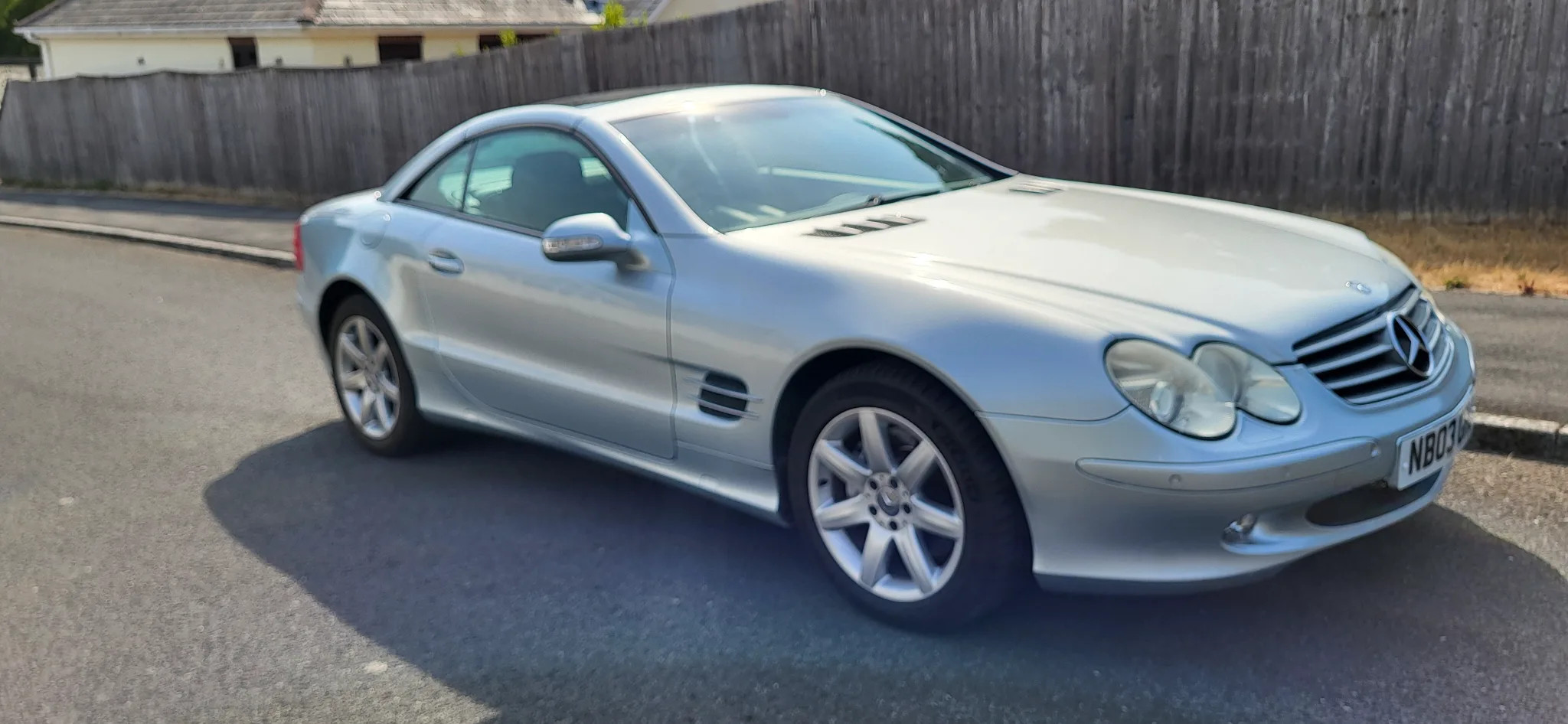 MERCEDES SL 2003 - front-left photo 1