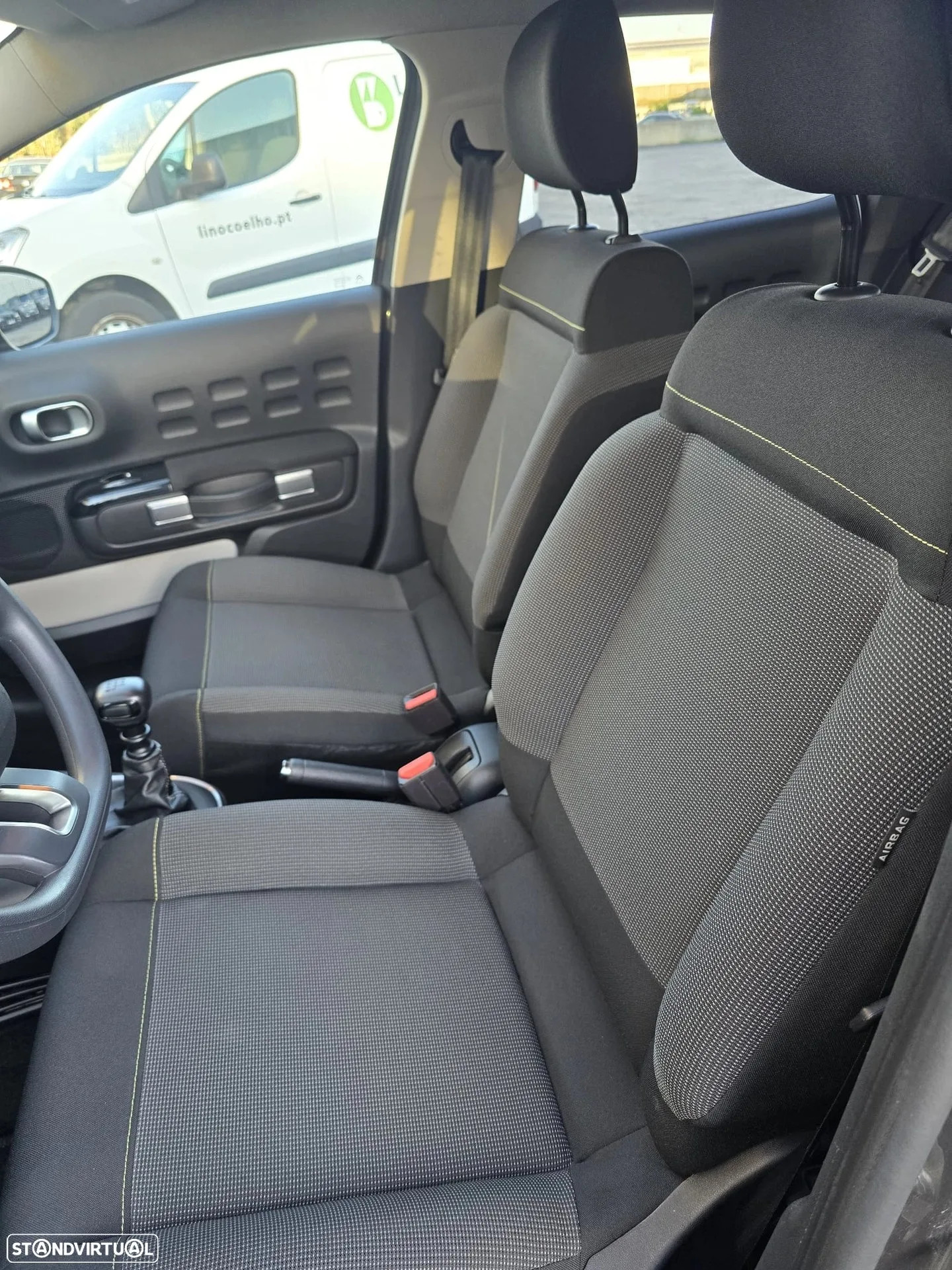 Citroën C3 2024 - rear-seats photo 9