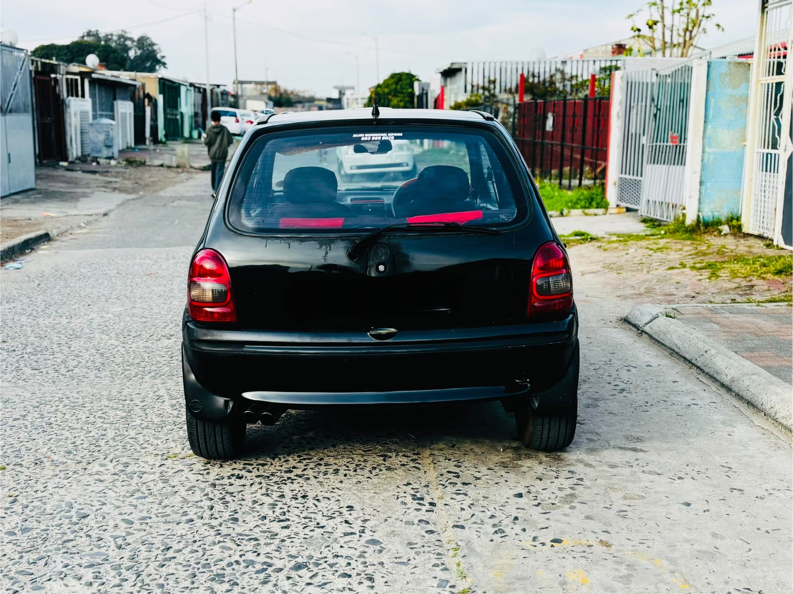 Opel Corsa 1998 - rear-right photo 5