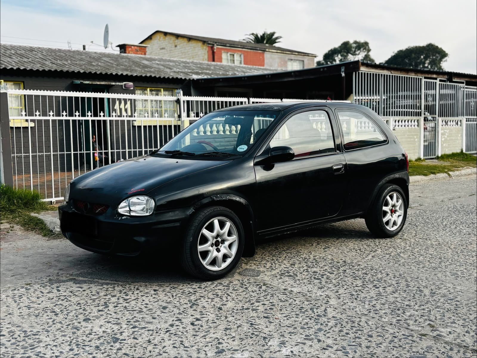 Opel Corsa 1998 - front-right photo 2