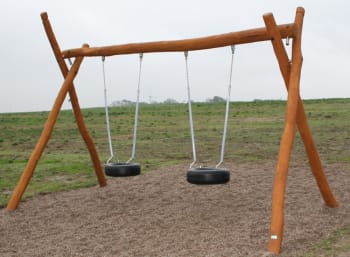 Huskestativ Robinia med 2 dekkseter, behandlet