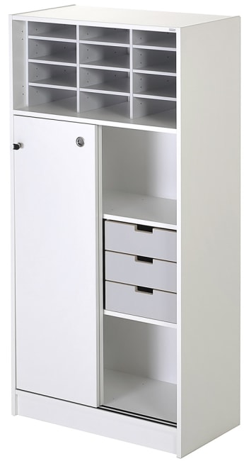 Skap med 12 posthyller, 6 skuffer og skyvedør