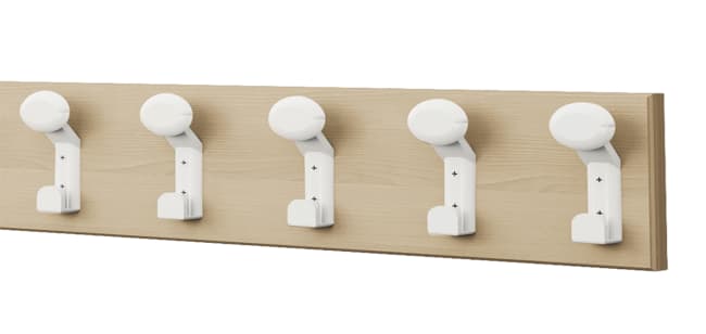 Knaggrekke i kryssfiner med 5 jakkeknagger