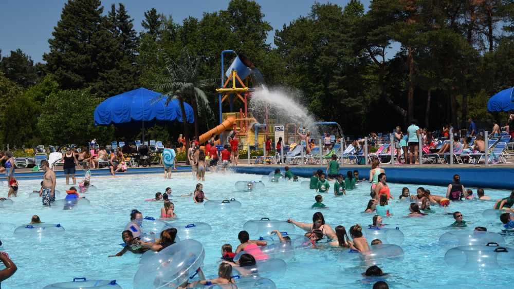 Waterford Oaks Waterpark Michigan