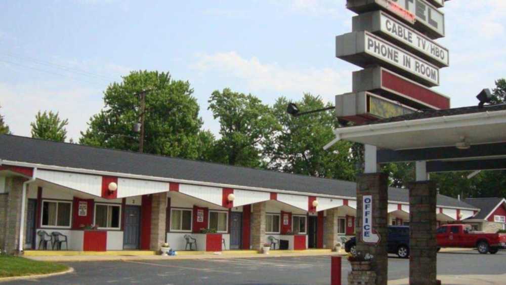 Pinconning Trail Inn Michigan