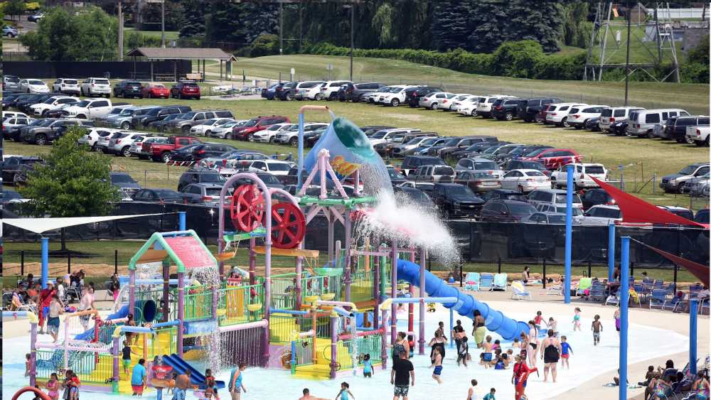 Red Oaks Waterpark Michigan