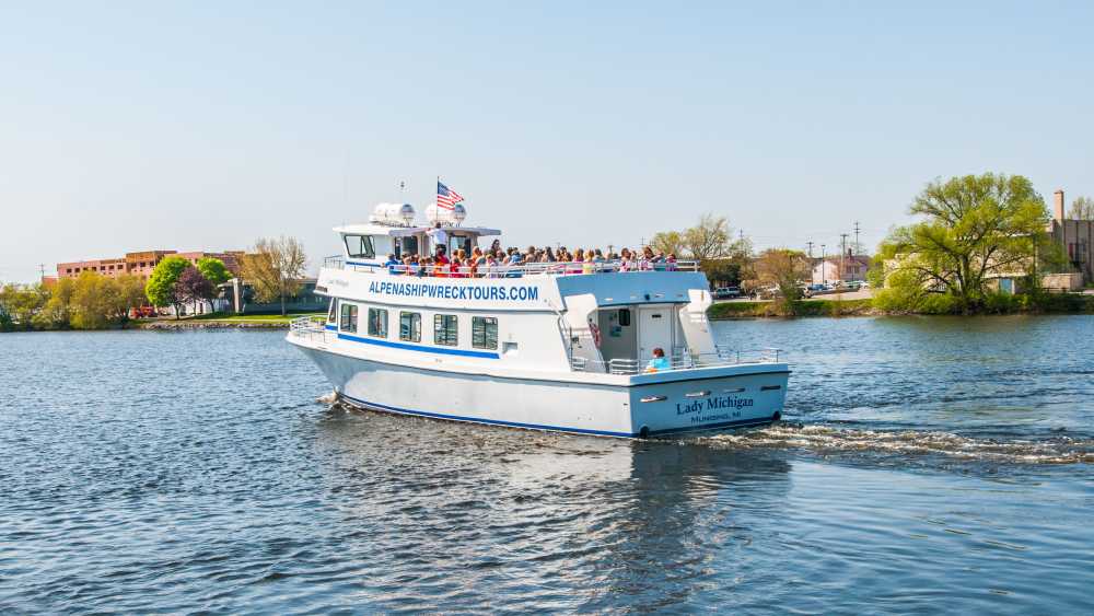 shipwreck tour alpena mi