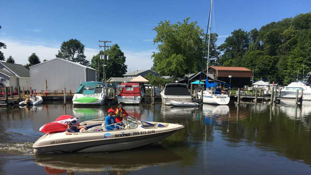 Blue Water Boat Rentals South Haven Michigan
