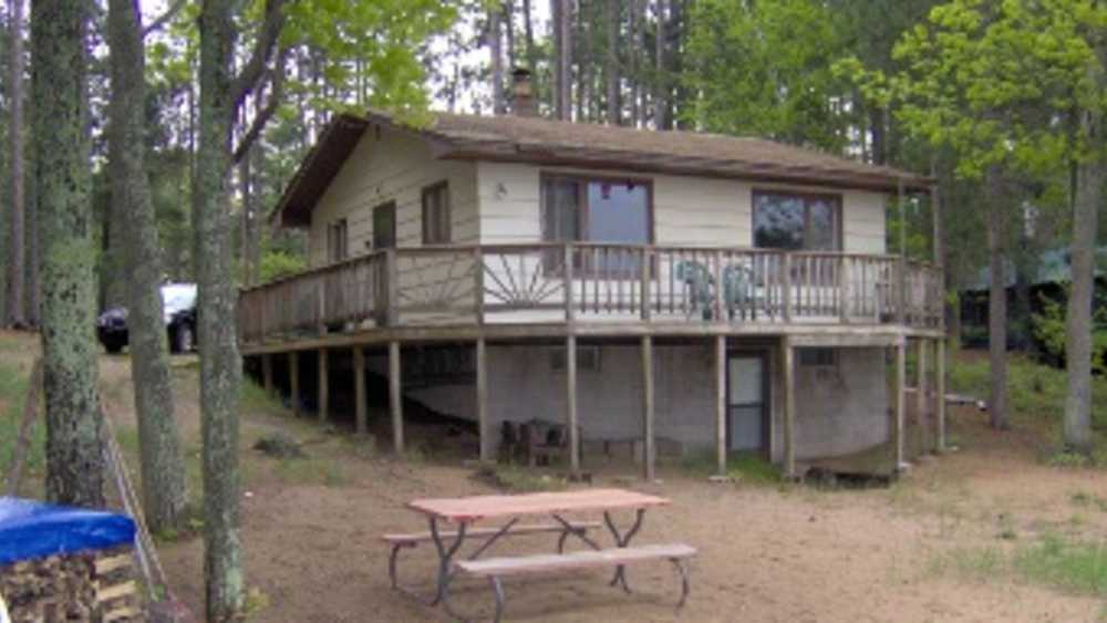 Marquette Kawbawgam Lake Cabin Michigan