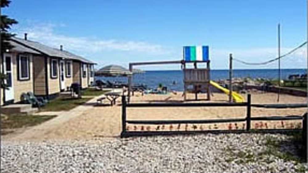 Woodland Beach Cottages Michigan