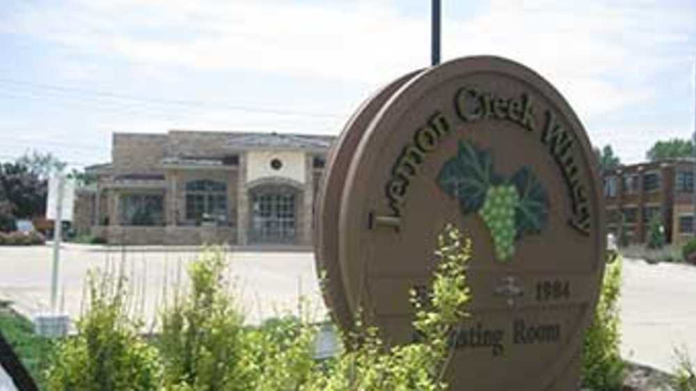Lemon Creek Winery Grand Haven Tasting Room Michigan