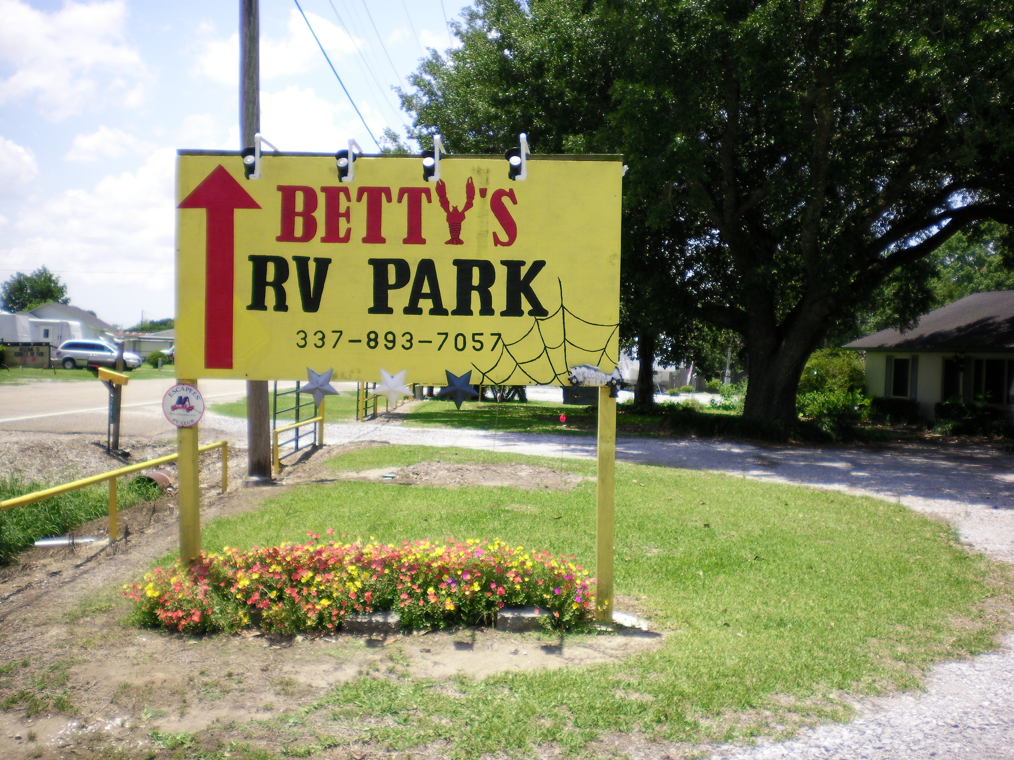 Betty's RV Park - Photo 2