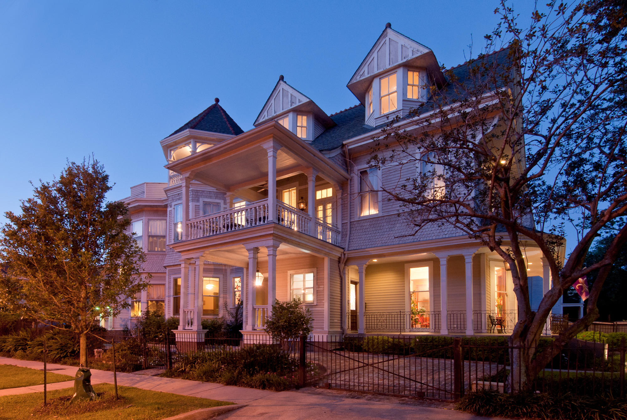 Grand Victorian Bed & Breakfast | Explore Louisiana