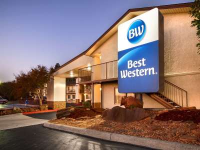 BEST WESTERN Hillside Inn