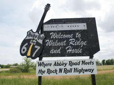 A Rock 'n' Roll sign along the Gateway Gap Rock 'n' Roll Highway