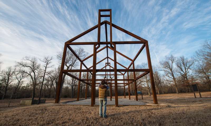 Ghost structures show the history of historic Davidsonville