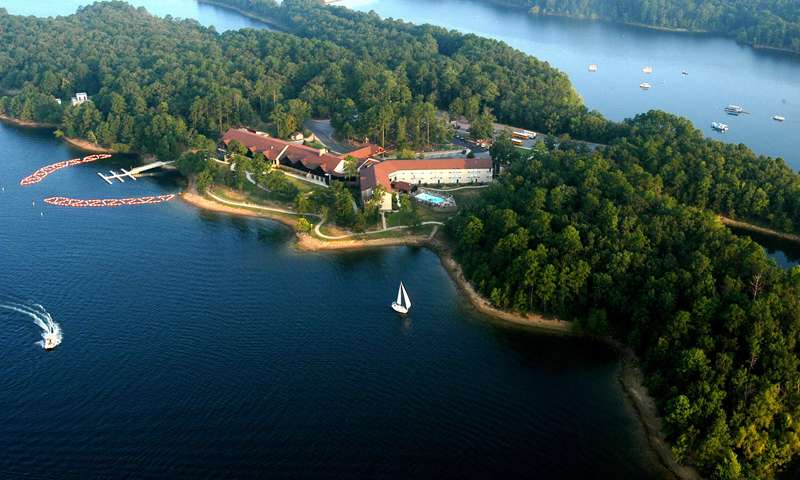 Aerial view of the DeGray Lake Resort State Park 